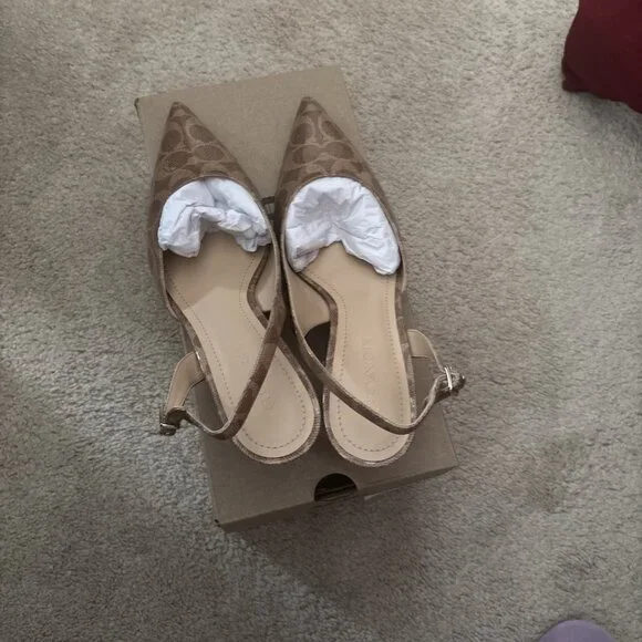 Coach Roxanne Signature Pump Shoes Kitten Heel - Picture 3 of 8